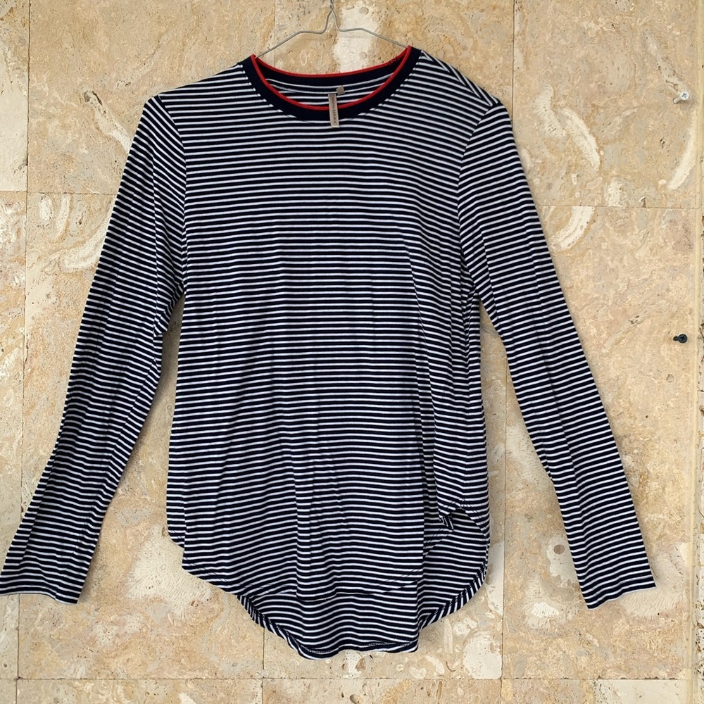 Banana Republic Navy and White Women’s Striped Long Sleeve Tee